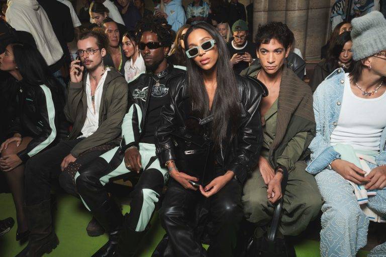  - Casablanca fusionne musique house et gospel dans un défilé haut en couleurs