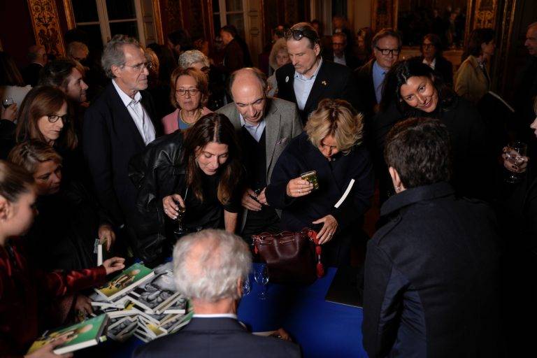 Louis Nègre fait Chevalier des Arts et des Lettres par Jacques Toubon