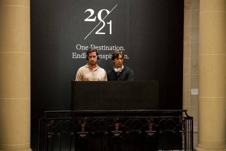  - Christie’s Paris confie sa façade à l’artiste Stéphane Thidet