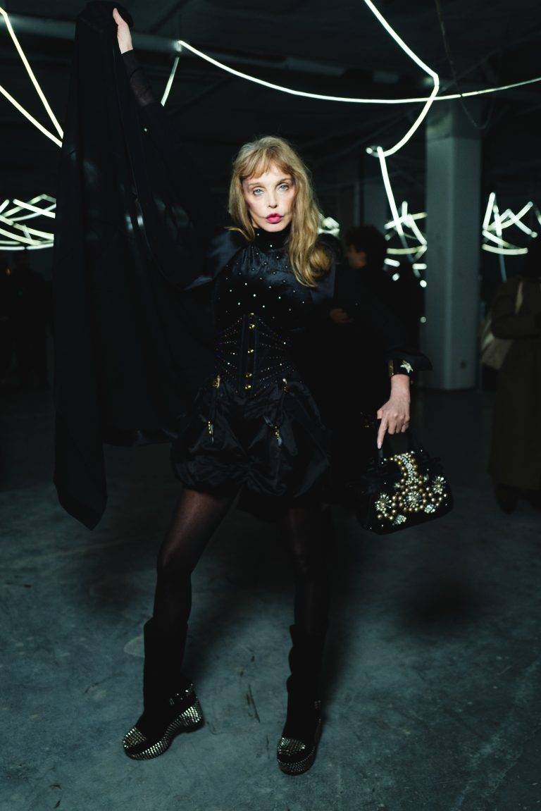  - La collection VETEMENTS SS26 prend Paris à contre-pied