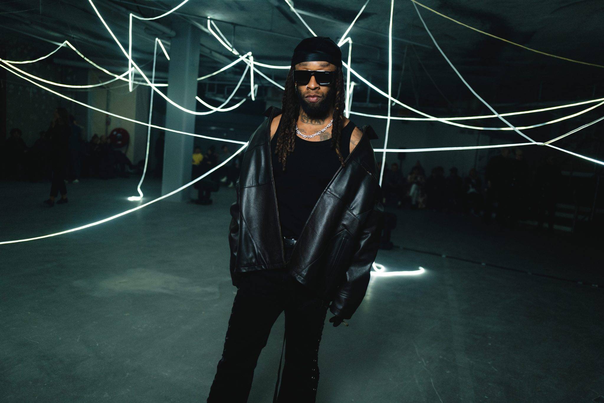  - La collection VETEMENTS SS26 prend Paris à contre-pied