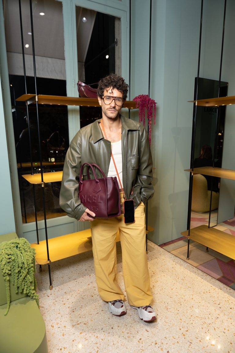  - La jungle Parisienne, terrain de prédilection pour Lancel