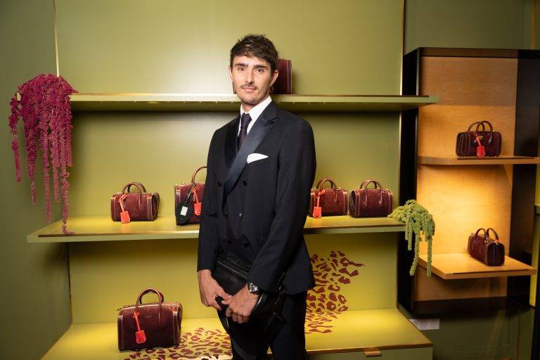  - La jungle Parisienne, terrain de prédilection pour Lancel