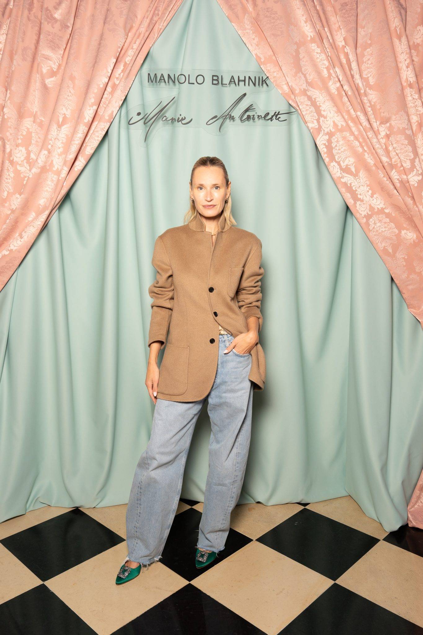  - “Marie-Antoinette by Manolo Blahnik”: An Exceptional Dinner at Hôtel de Crillon