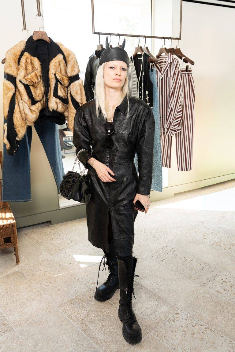  - Nimette ouvre les portes de son showroom “Le Salon” pendant la Fashion Week