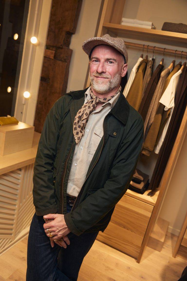  - La marque de luxe britannique Sunspel ouvre dans le Marais