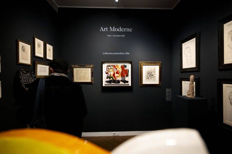 Christie’s Paris confie sa façade à l’artiste Stéphane Thidet