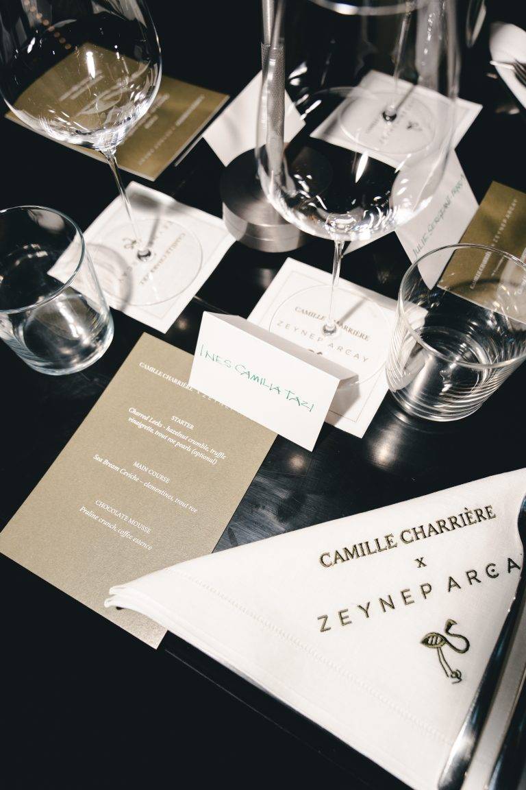 Camille Charrière et Zeynep Arçay célèbrent leur collaboration avec un dîner exclusif pendant la Fashion Week