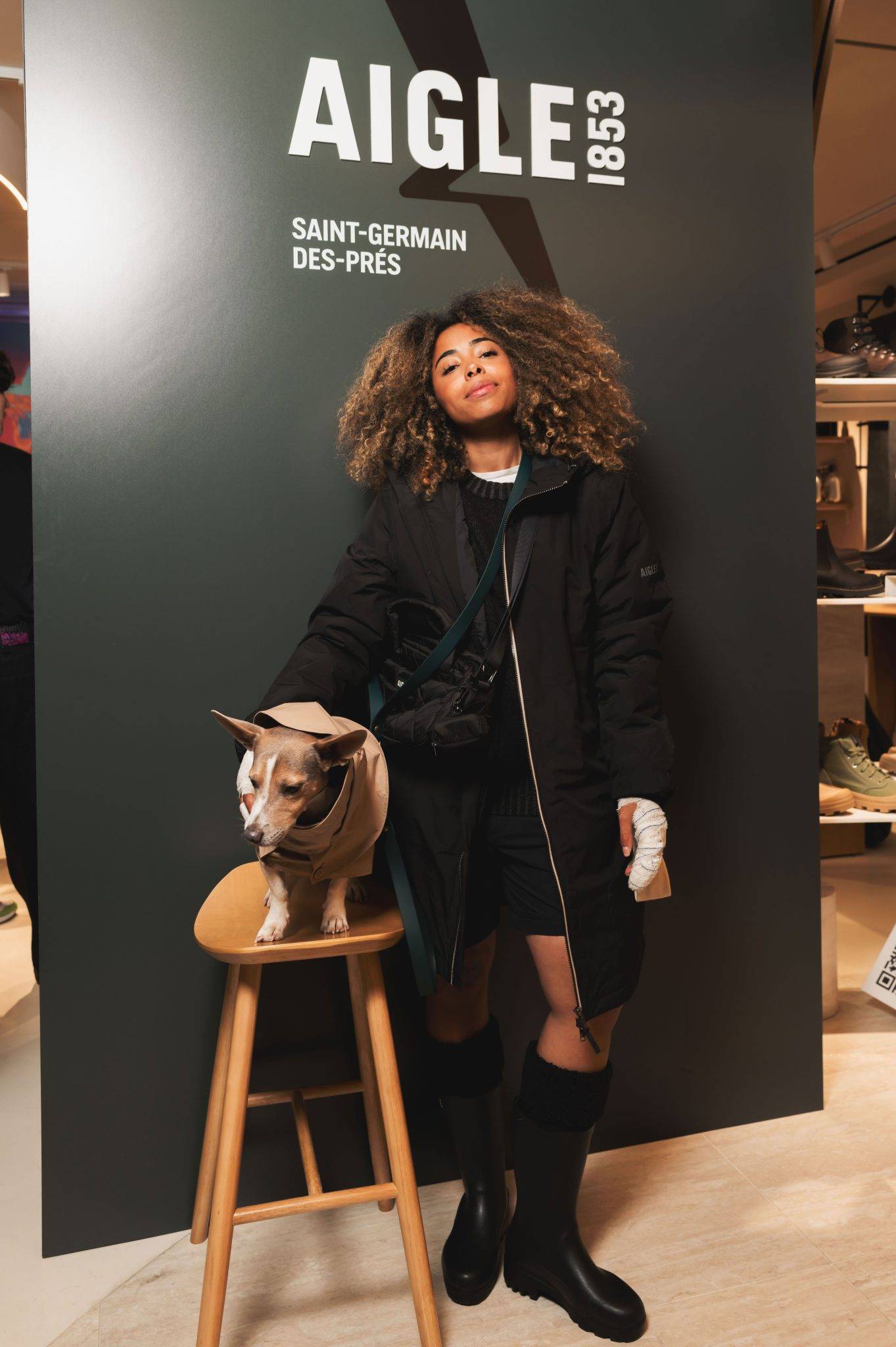  - Aigle dévoile sa collection chien dans sa boutique de Saint Germain des Prés rénovée