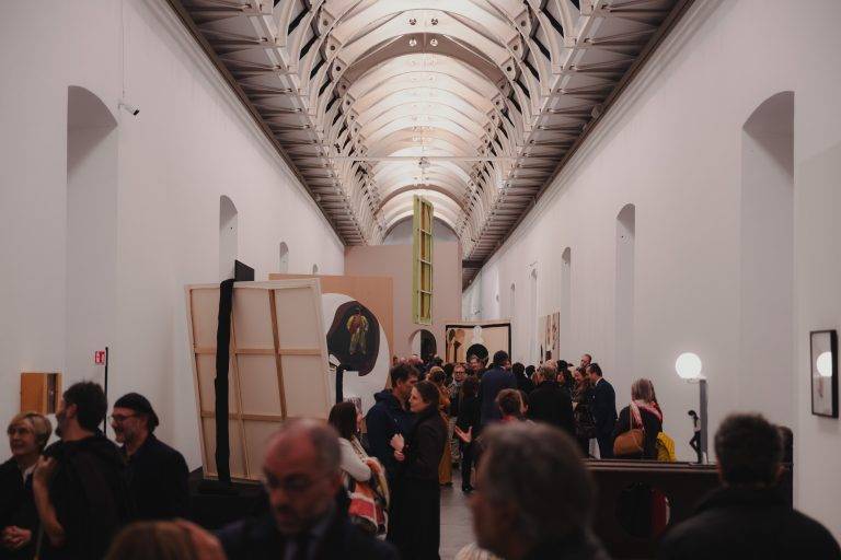 Domani torno: Enrico David riscrive se stesso al Castello di Rivoli