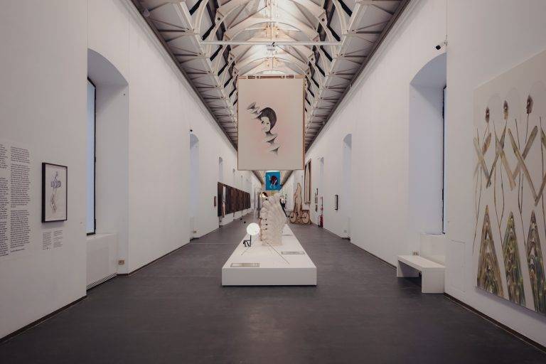 Domani torno: Enrico David riscrive se stesso al Castello di Rivoli