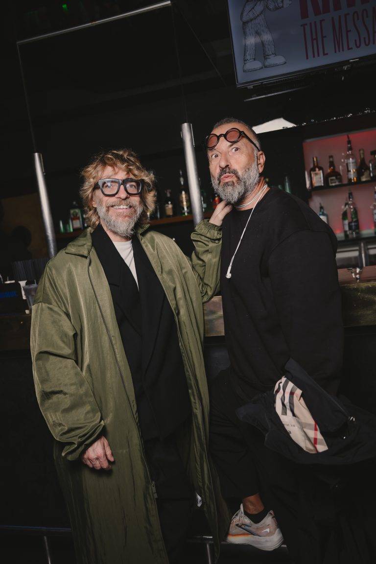  - KAWS invade Palazzo Strozzi con THE MESSAGE: dialogo tra Rinascimento e pop