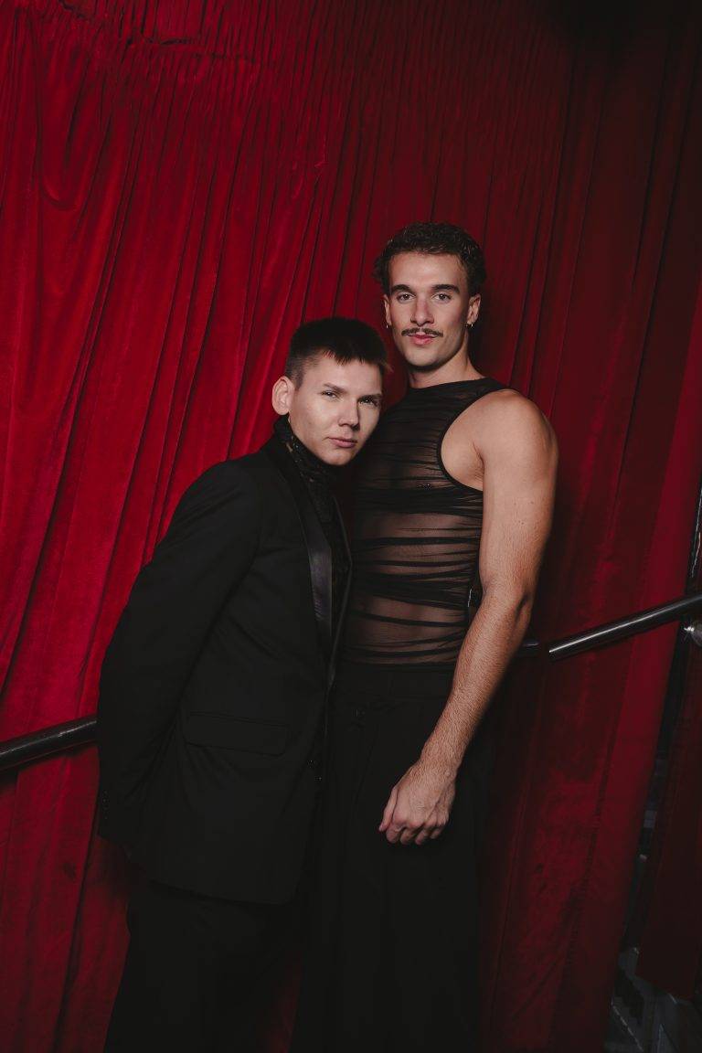  - KAWS invade Palazzo Strozzi con THE MESSAGE: dialogo tra Rinascimento e pop