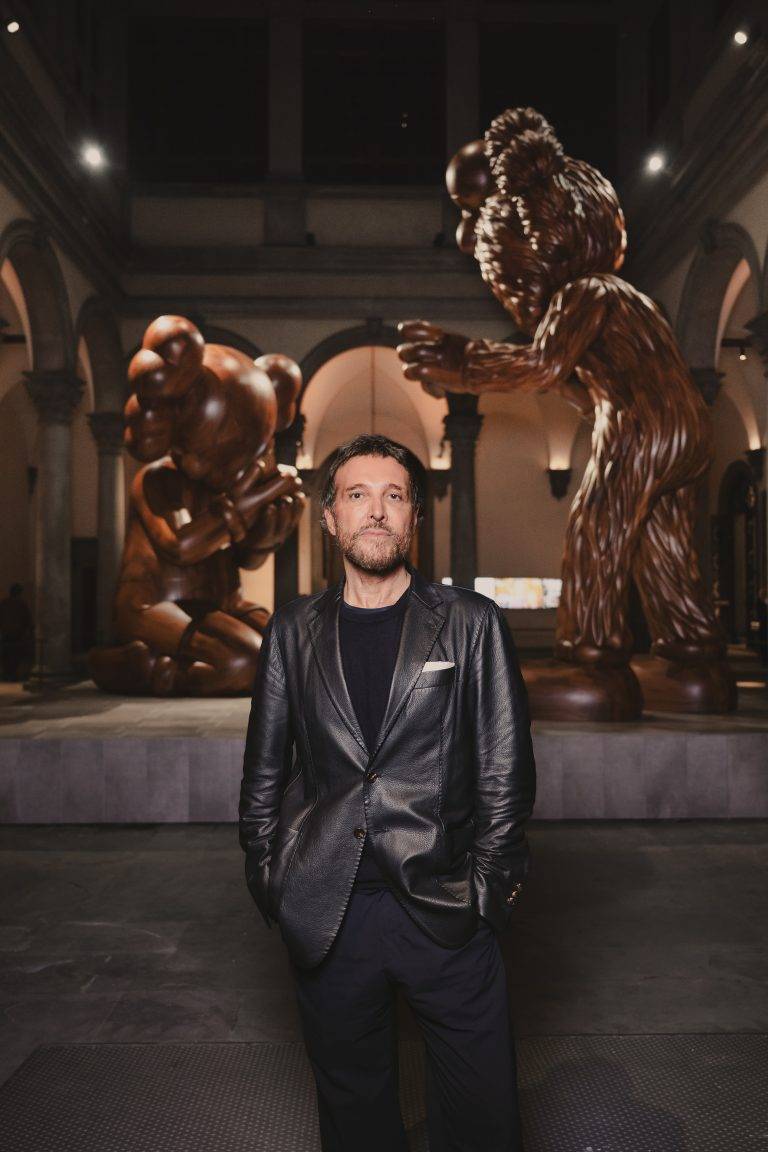  - KAWS invade Palazzo Strozzi con THE MESSAGE: dialogo tra Rinascimento e pop