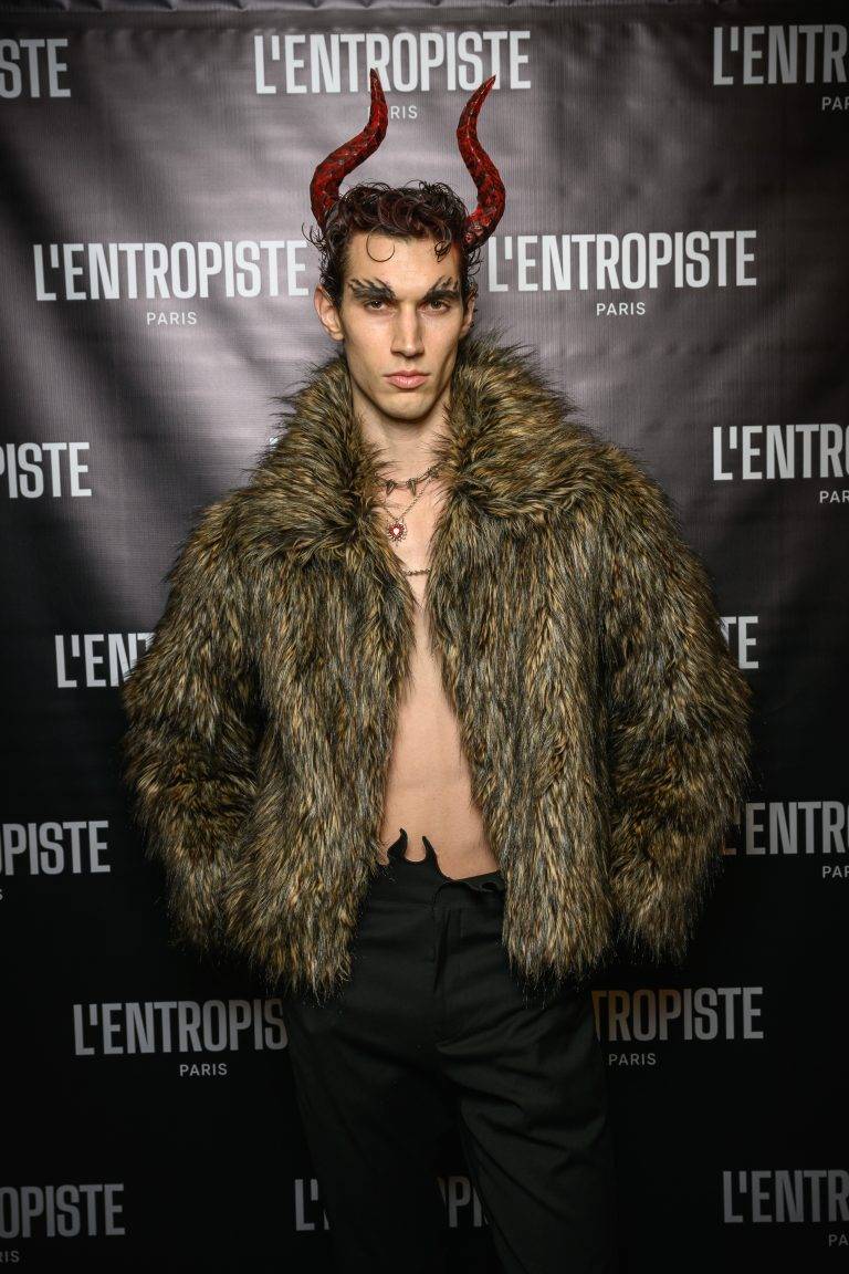  - L’Entropiste and Oniriq Magazine Reinvent Halloween with “Le Bal du Chaos”