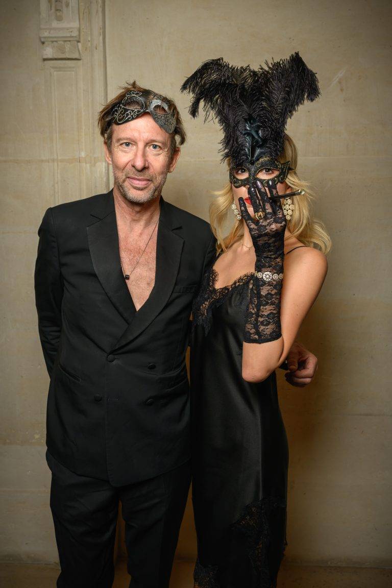  - L’Entropiste and Oniriq Magazine Reinvent Halloween with “Le Bal du Chaos”