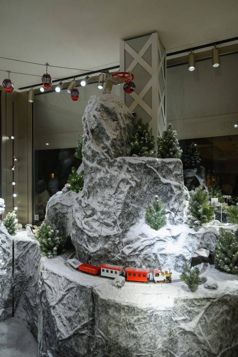 Heurgon souffle 160 bougies avec Opera Gallery