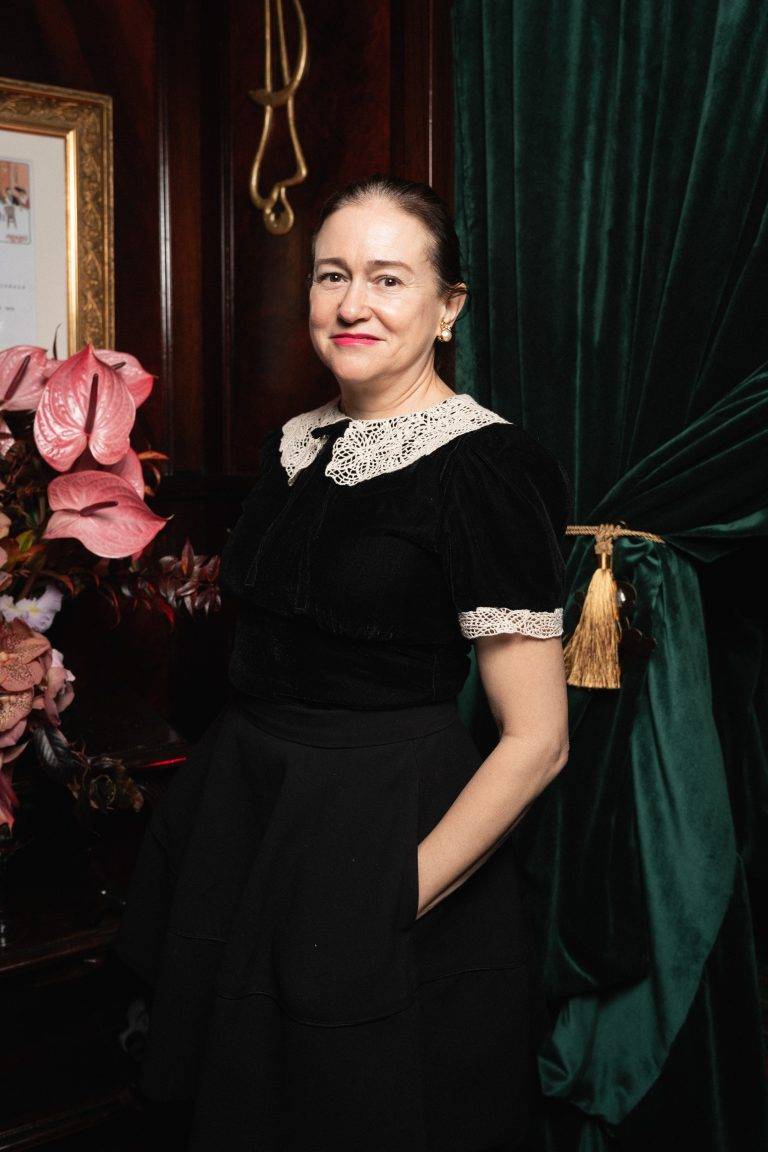  - Reformation célèbre l’ouverture de sa première boutique française chez Maxim’s