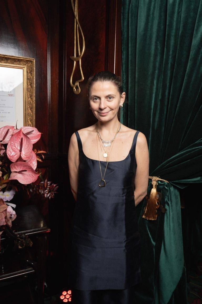  - Reformation célèbre l’ouverture de sa première boutique française chez Maxim’s