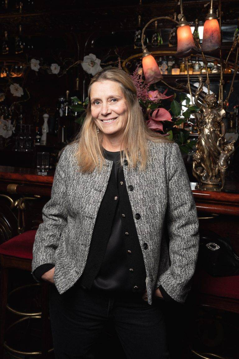  - Reformation célèbre l’ouverture de sa première boutique française chez Maxim’s