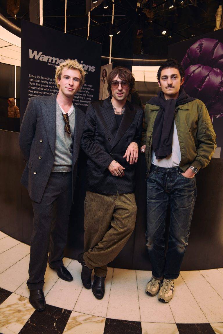  - Moncler et l’Ecal réchauffent les Champs Elysées à l’occasion de Paris Photo avec l’exposition Warmer Visions