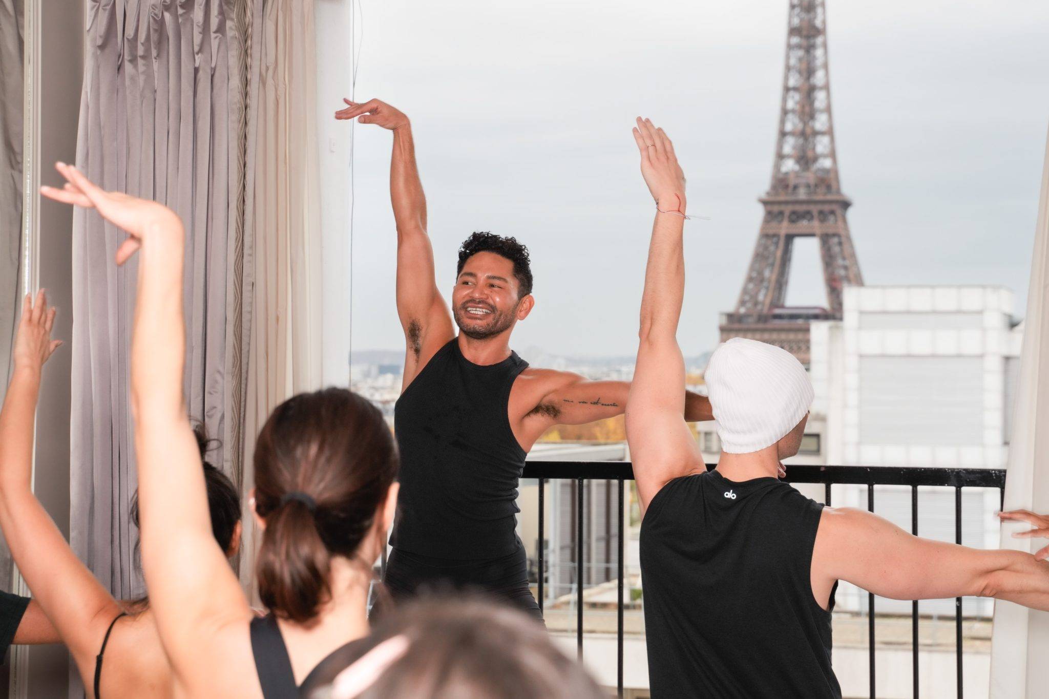  - Isaac Boots enflamme le Plaza Athénée avec son bootcamp parisien