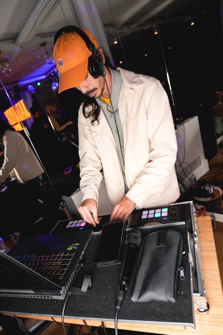  - “Silver Star” se dévoile en avant-première à Paris