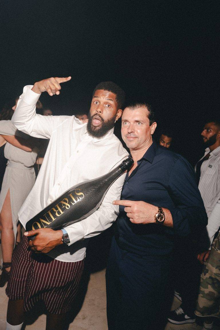  - Leon Starino Anderson célèbre son anniversaire à Ibiza avec John Dodelande