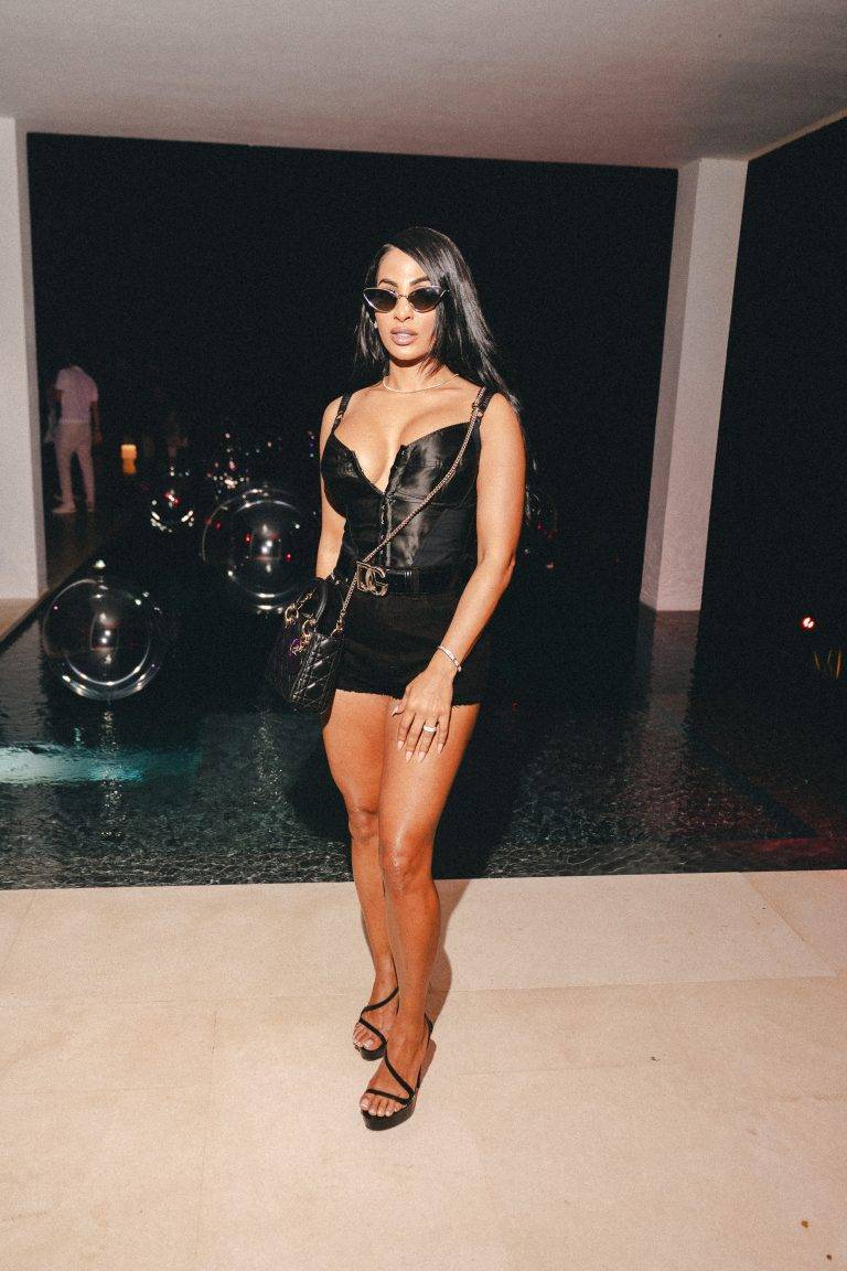  - Leon Starino Anderson célèbre son anniversaire à Ibiza avec John Dodelande