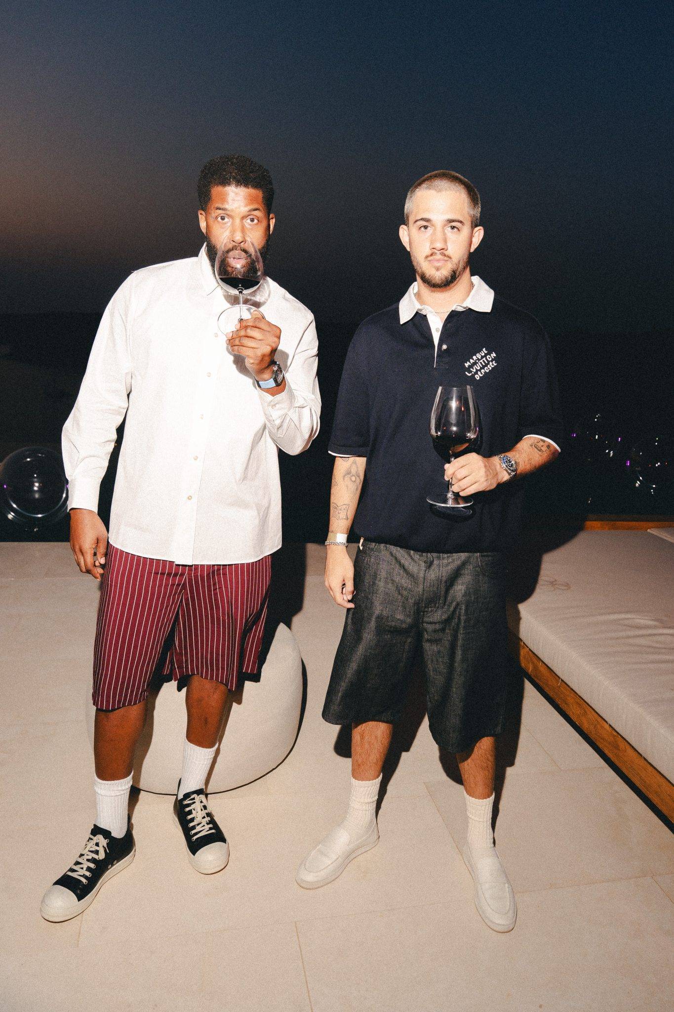  - Leon Starino Anderson célèbre son anniversaire à Ibiza avec John Dodelande