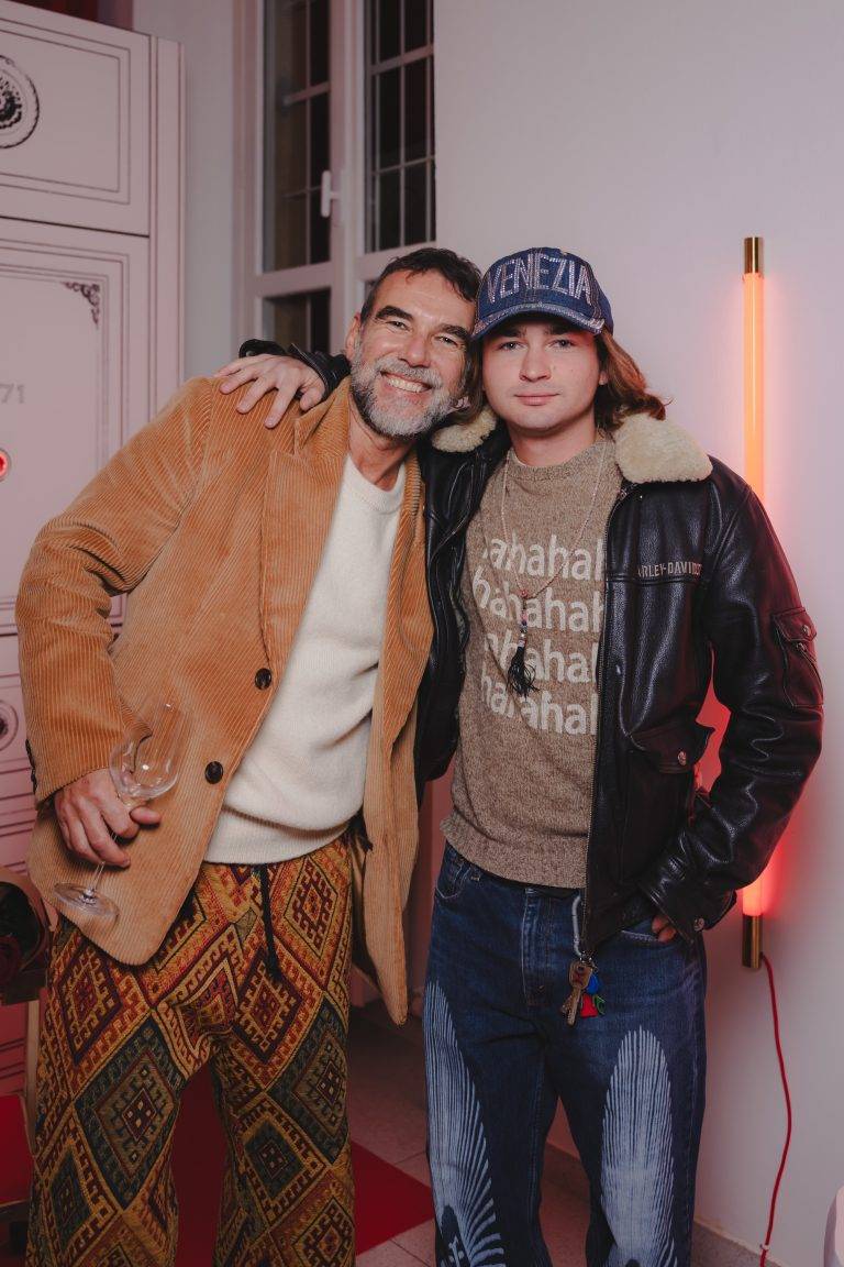  - Seletti ridisegna il Natale: tra pop visionario, icone kitsch e pura meraviglia