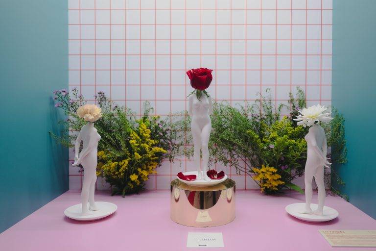 Seletti ridisegna il Natale: tra pop visionario, icone kitsch e pura meraviglia