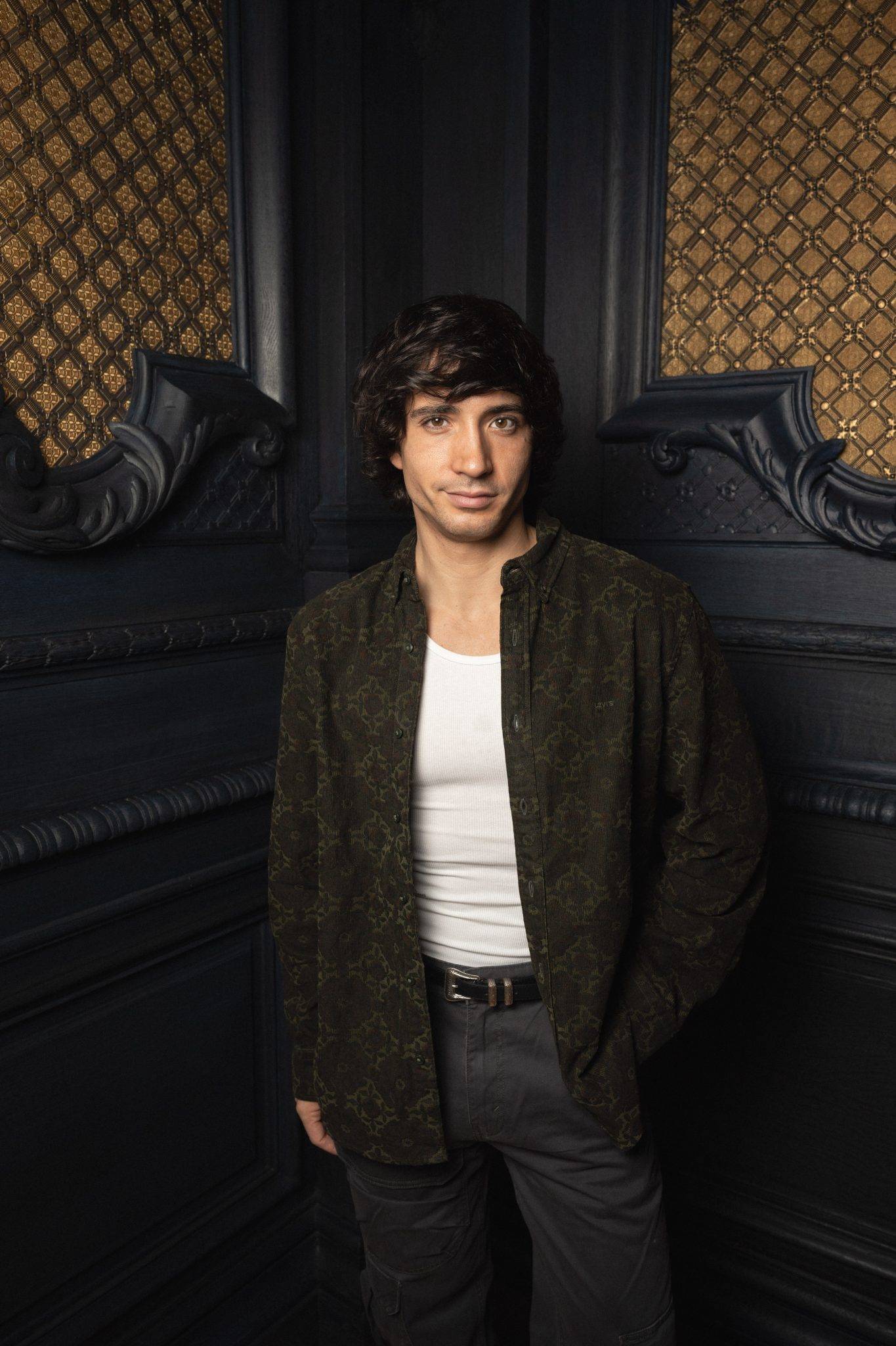  - Chaumet Lights Up Christmas at 12 Place Vendôme