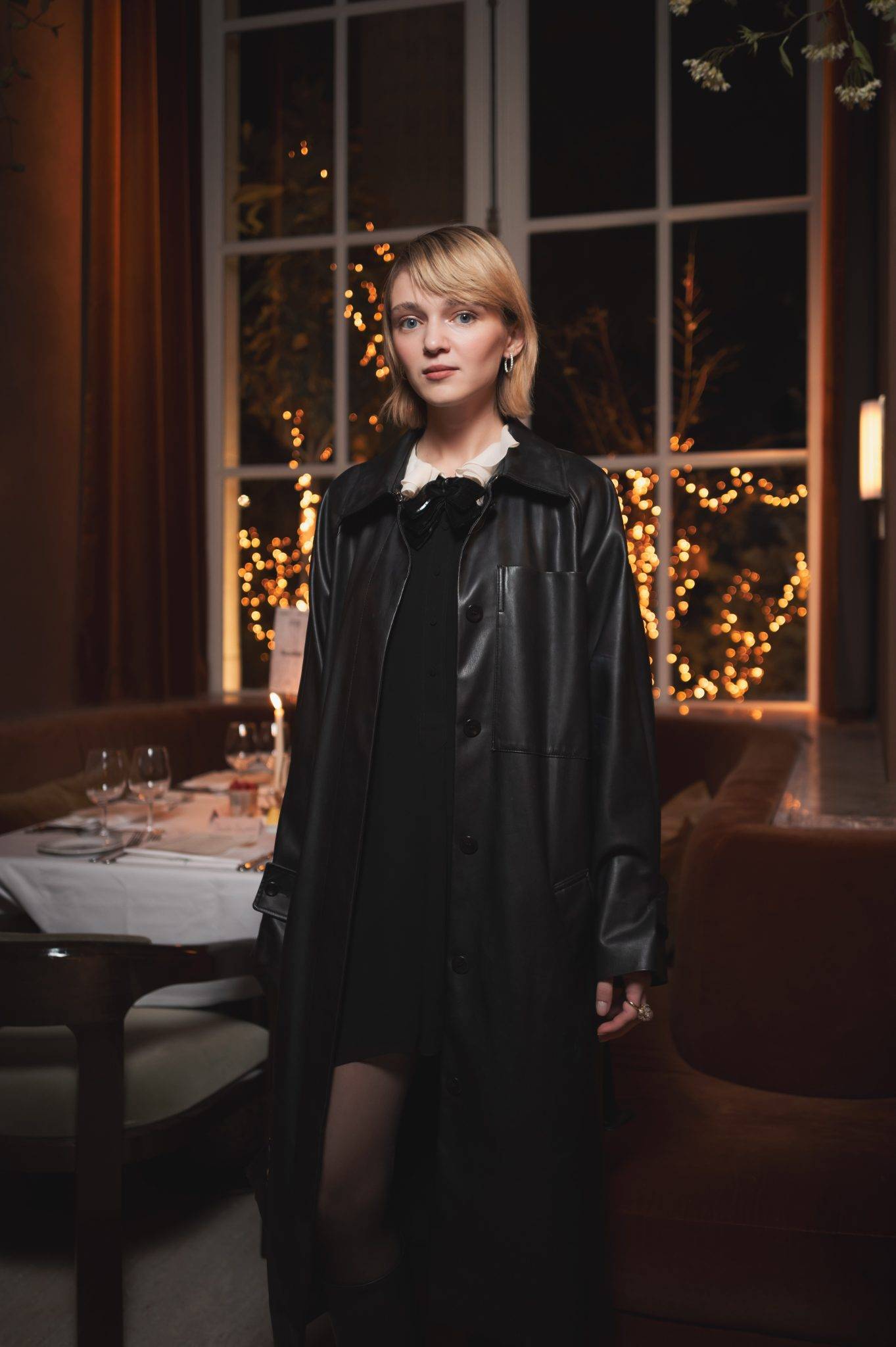  - Claire Tabouret révèle les futurs vitraux de Notre-Dame au Grand Palais à travers une exposition monumentale