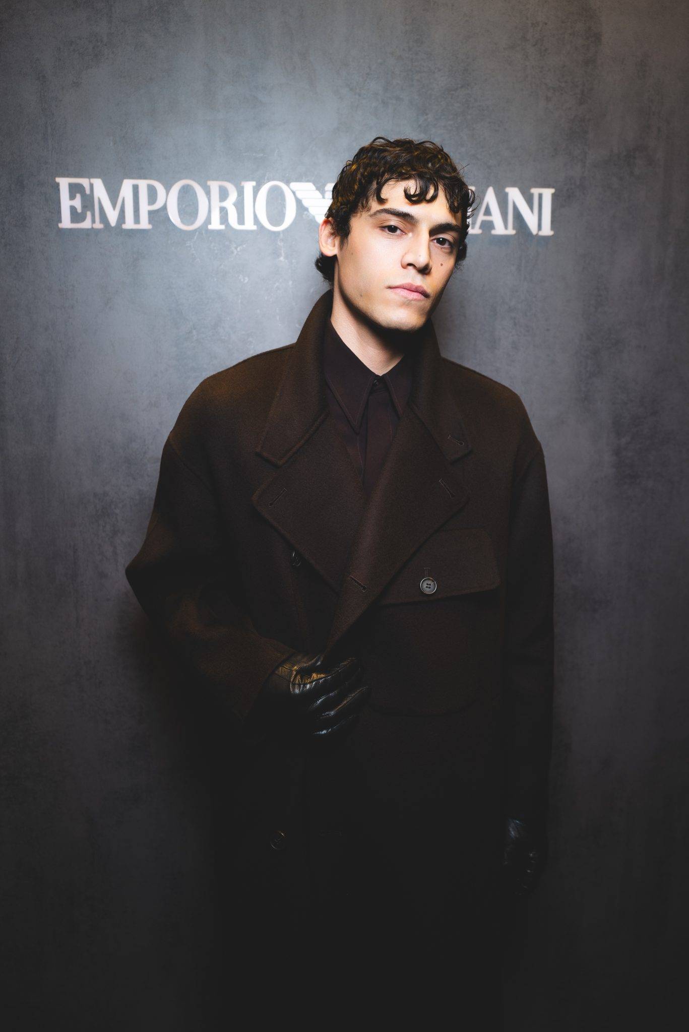  - Noël resplendit chez Emporio Armani