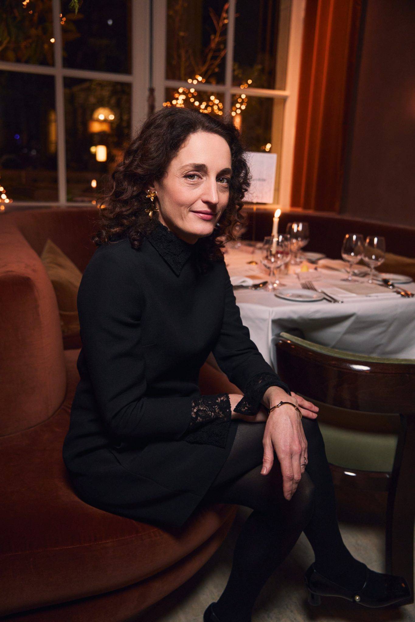  - Eva Jospin déploie Grottesco au Grand Palais, un parcours immersif entre grottes, ruines et architectures imaginaires