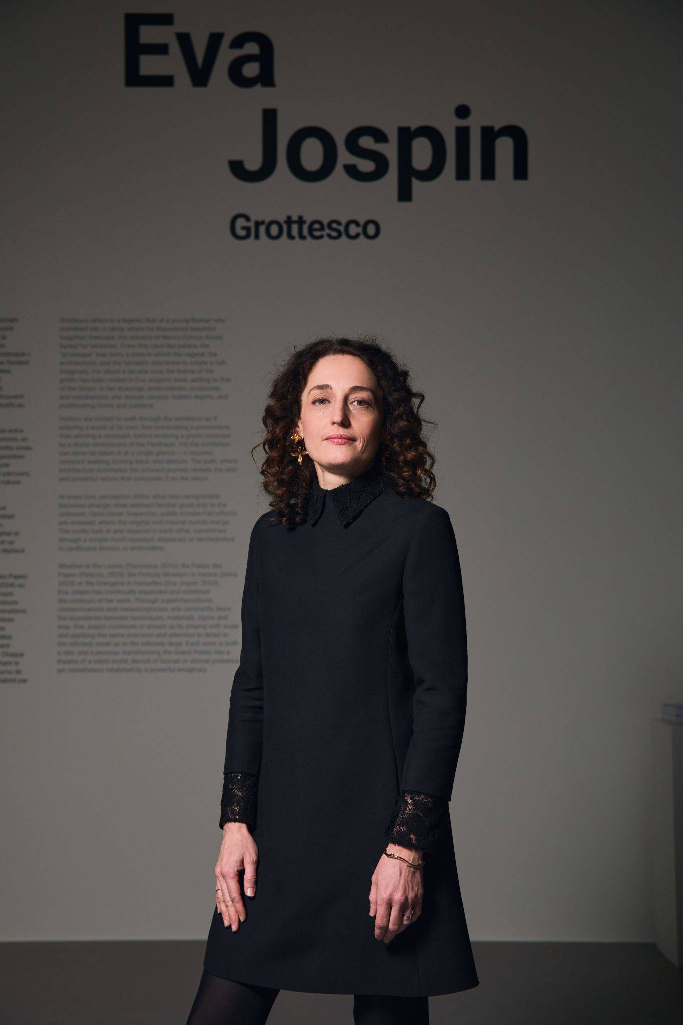  - Eva Jospin déploie Grottesco au Grand Palais, un parcours immersif entre grottes, ruines et architectures imaginaires