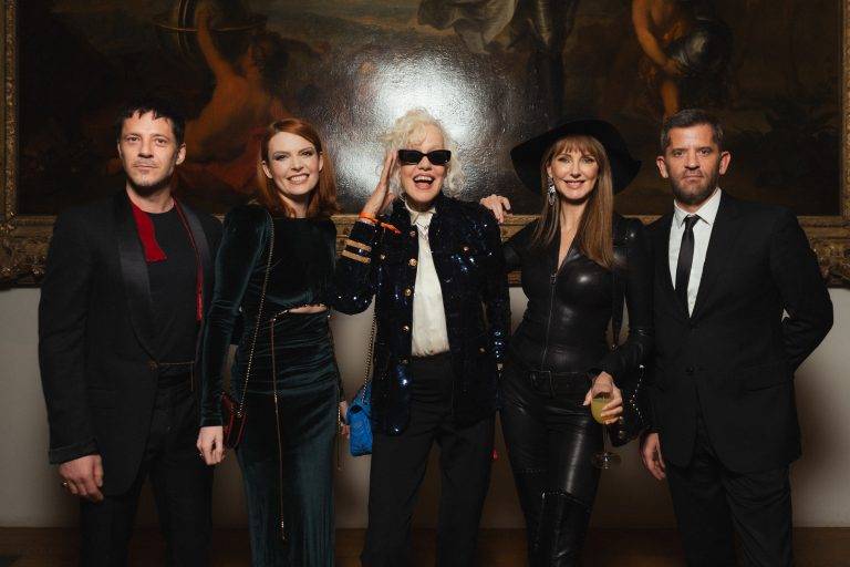  - HFC Paris met en scène des fêtes étincelantes et parfumées