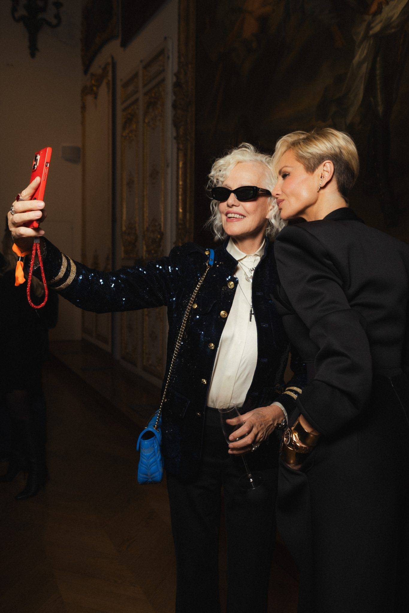  - HFC Paris met en scène des fêtes étincelantes et parfumées