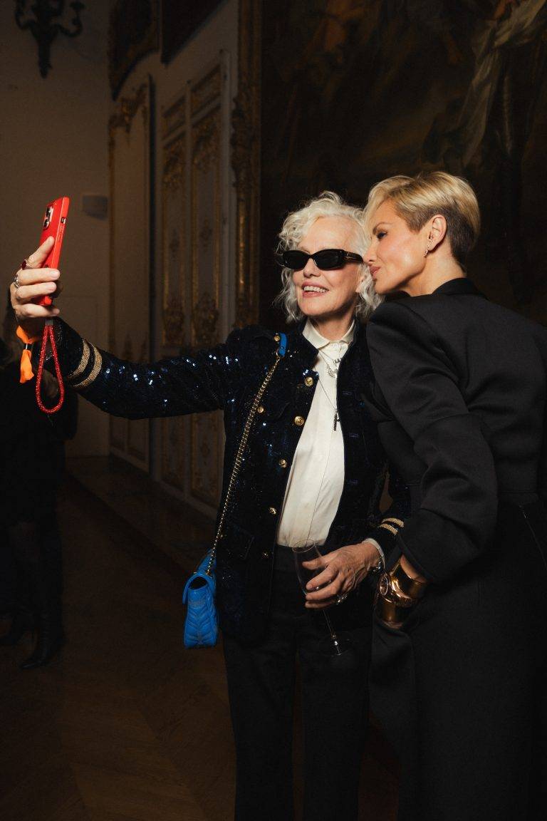  - HFC Paris met en scène des fêtes étincelantes et parfumées