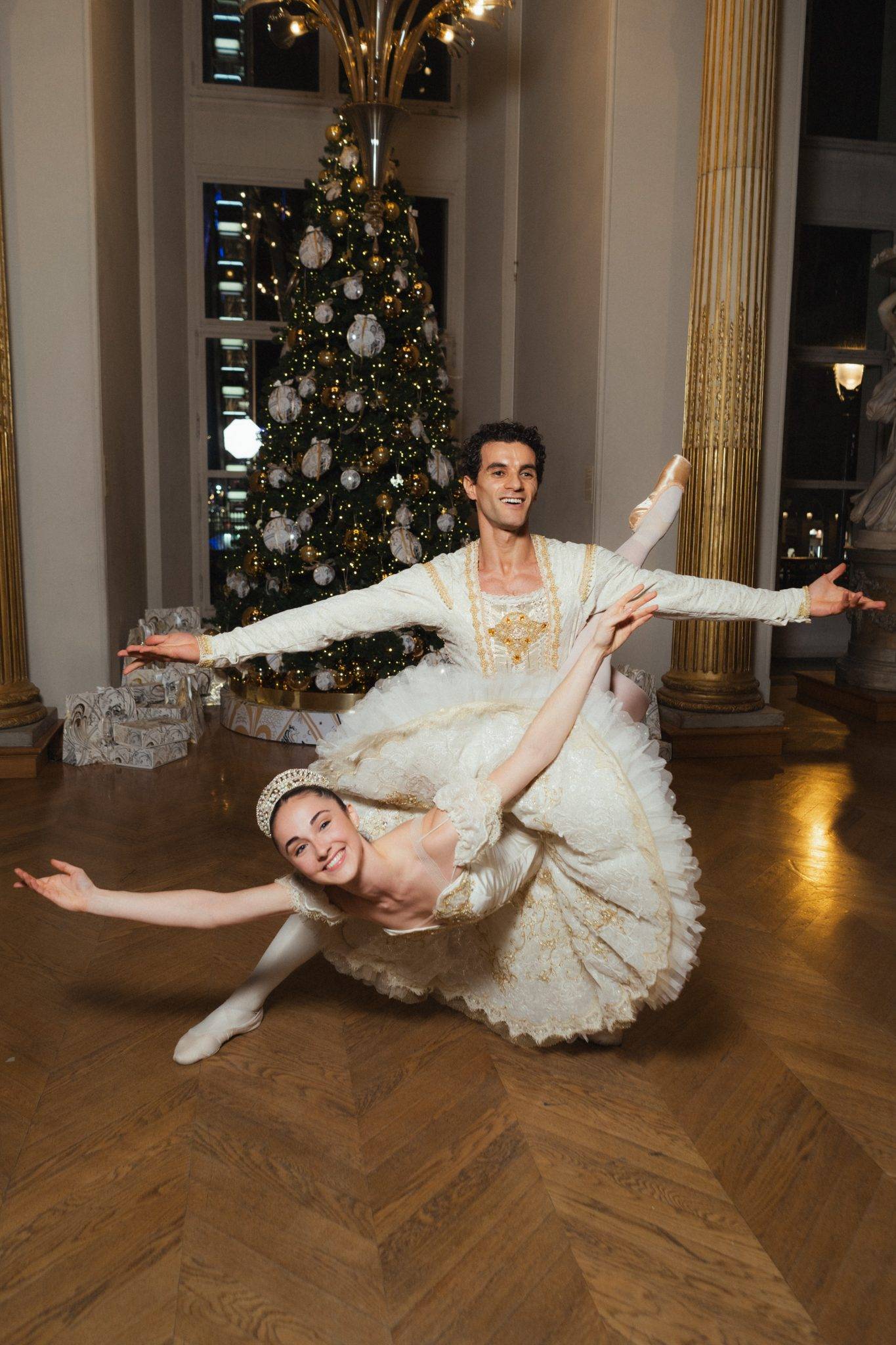  - HFC Paris met en scène des fêtes étincelantes et parfumées