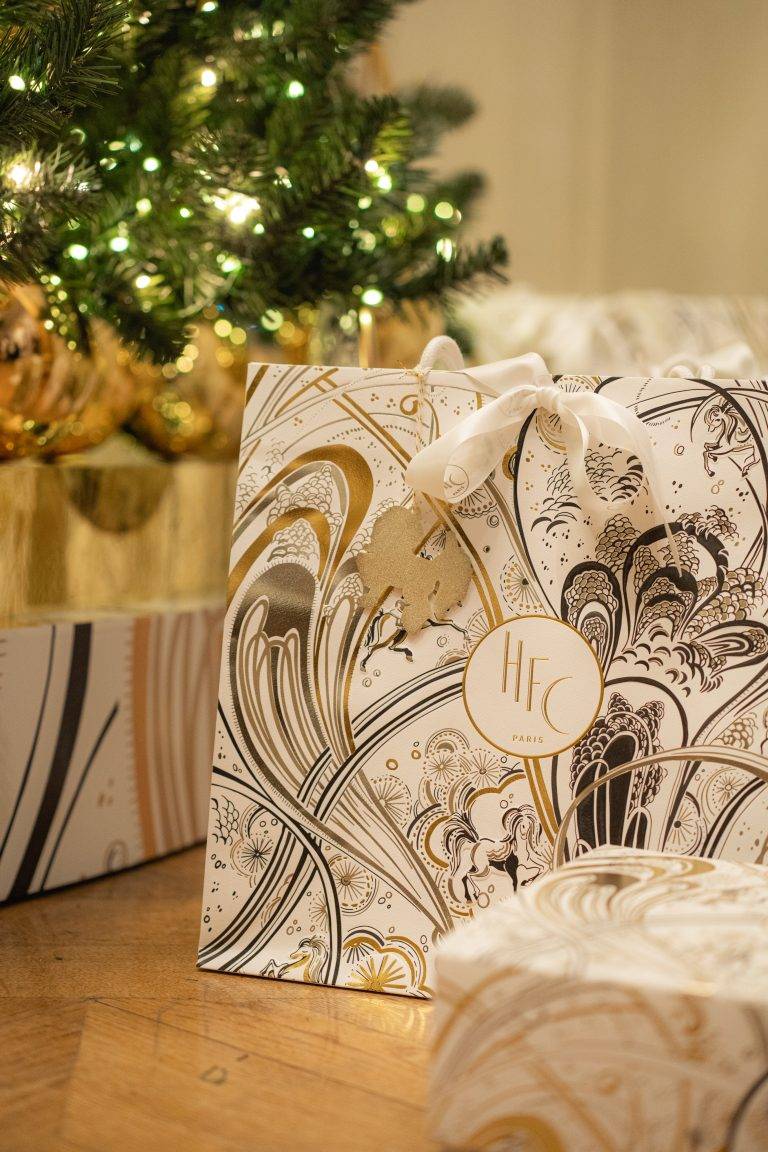 HFC Paris met en scène des fêtes étincelantes et parfumées