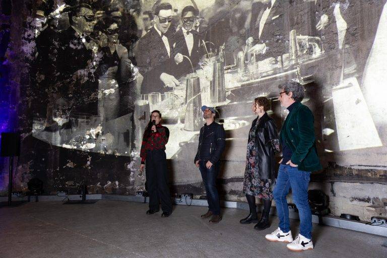  - L’installation “Under the Moon” s’empare du Brunel Museum de Londres