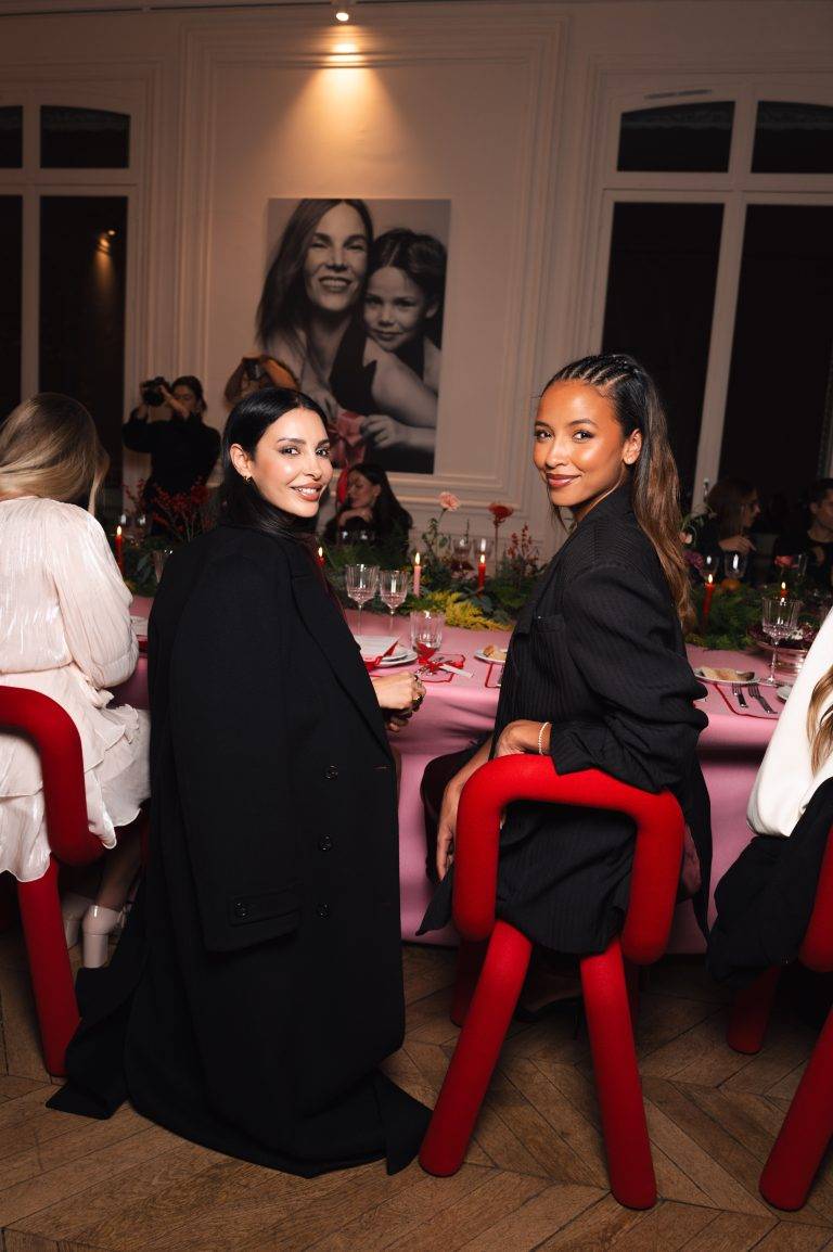  - Pandora Heralds the Holiday Season with a Christmas Dinner