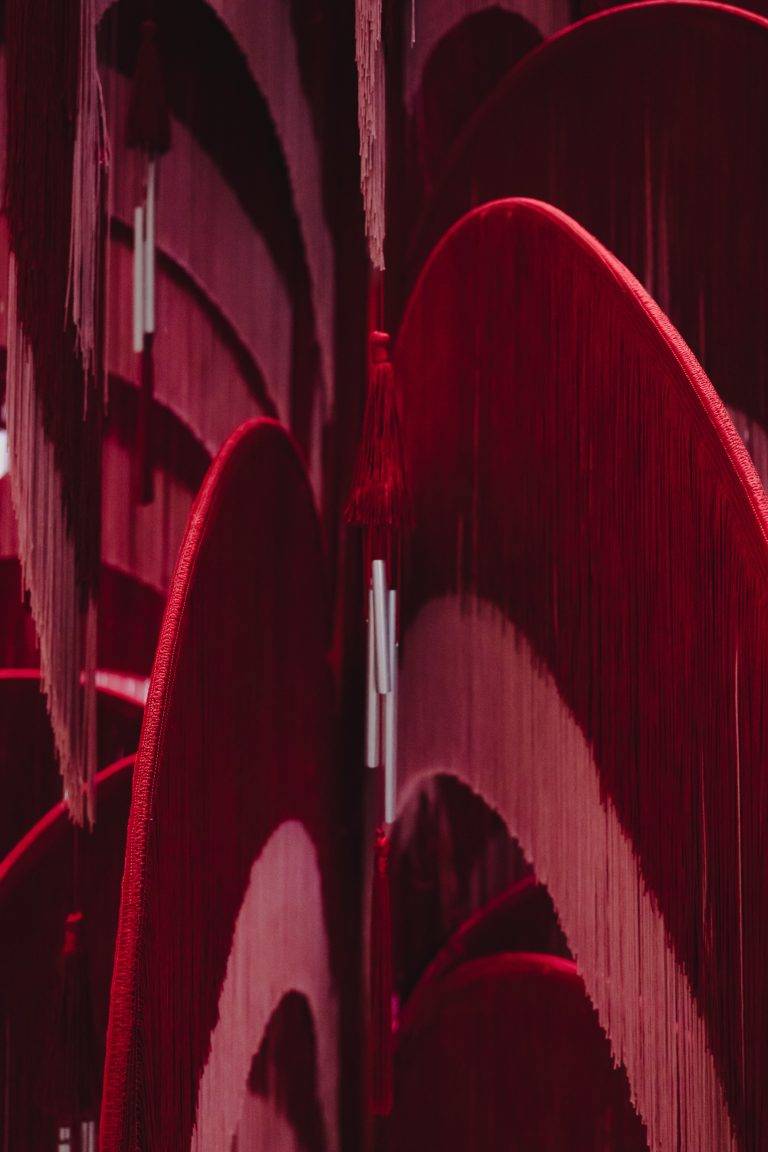 The Rome EDITION: un albero d’artista che fa vibrare le feste