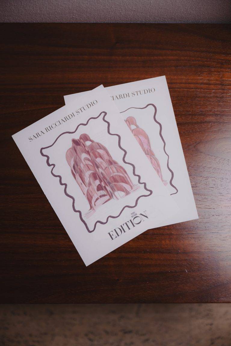 The Rome EDITION: un albero d’artista che fa vibrare le feste