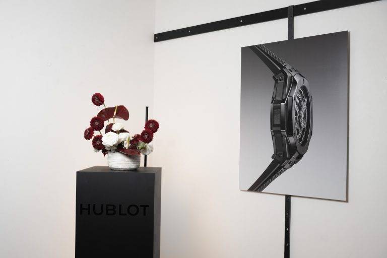 Hublot met en scène la nouvelle montre signée Samuel Ross chez Ogata