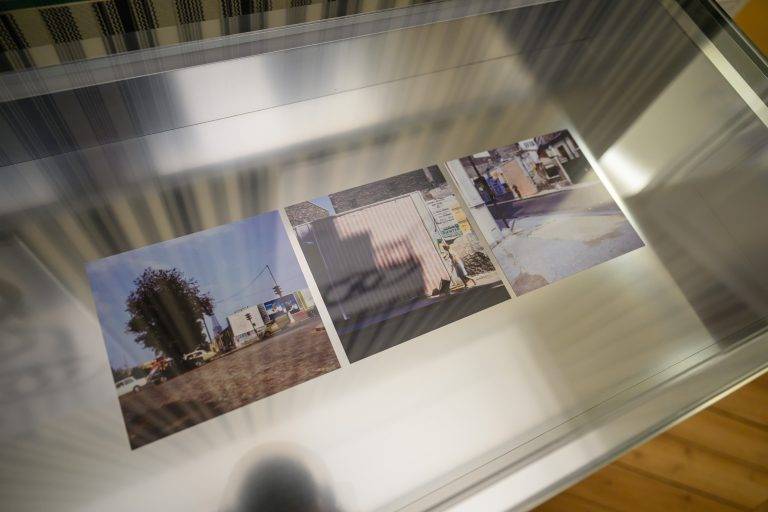 Charlotte Dauphin dialogue avec Daniel Buren