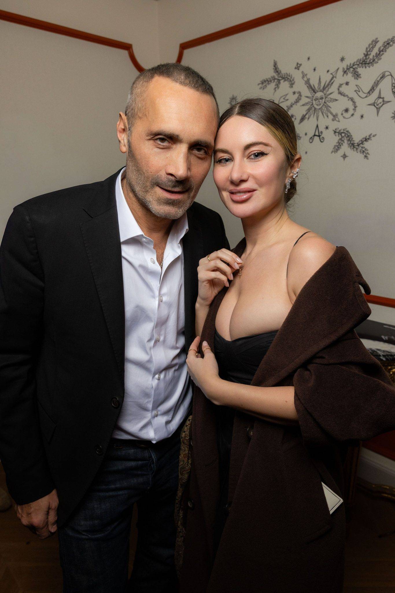  - 70s-Inspired Hotel L’Aventure Opens its Doors