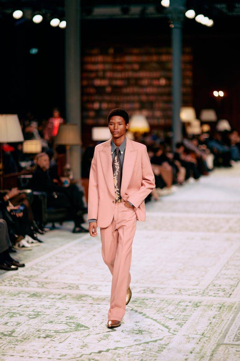 AMIRI fait revivre la contre-culture des années 70 pour une plongée au coeur de Los Angeles